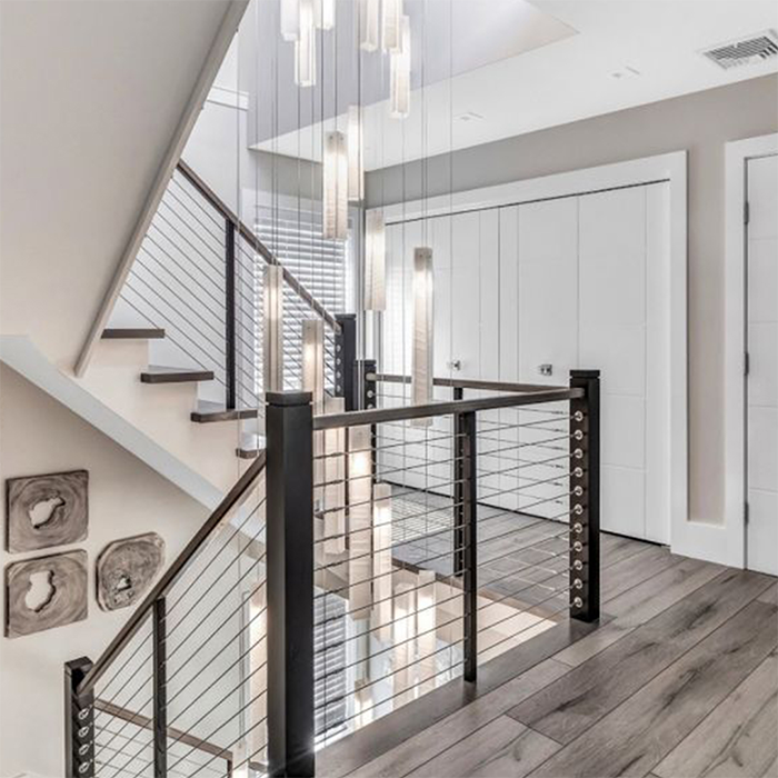 How Modern Entryway Chandeliers Illuminate (And Inspire) Your Entryway